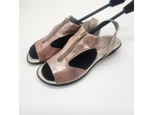 New Sesto Meucci italy rose gold metallic sandals 8.5